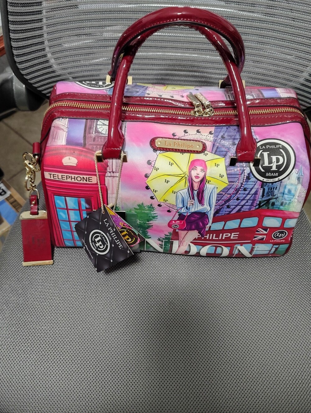 Brand New La Philippe Piece Of Art London Collection Bag With Crossbody Strap